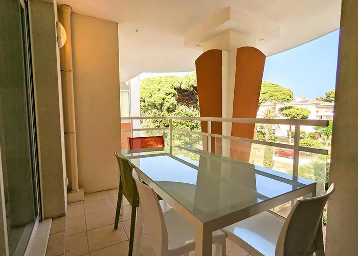 Apartment Of 70 M With Shared Pool In