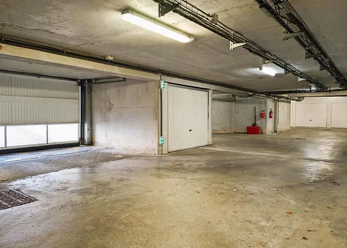 Apartment Of 70 M With Shared Pool In