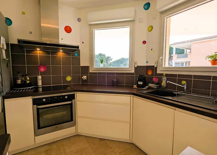 Of 70 M With Shared Pool In Apartman *